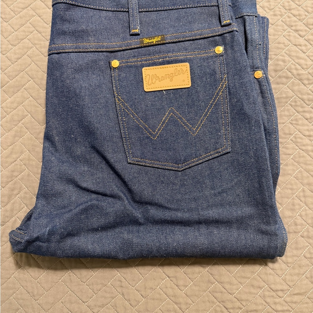 Wrangler jeans NWOT tags